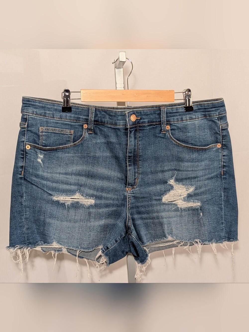 Universal Thread Destructed Blue Denim High Rise Midi Shorts Size 18 Used But GC